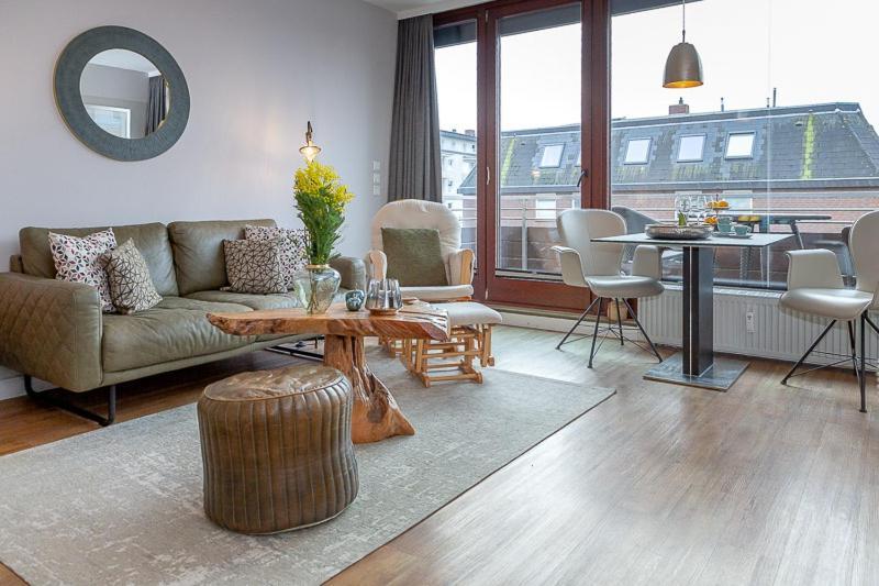 F35b 18 Seaside 18 Apartment